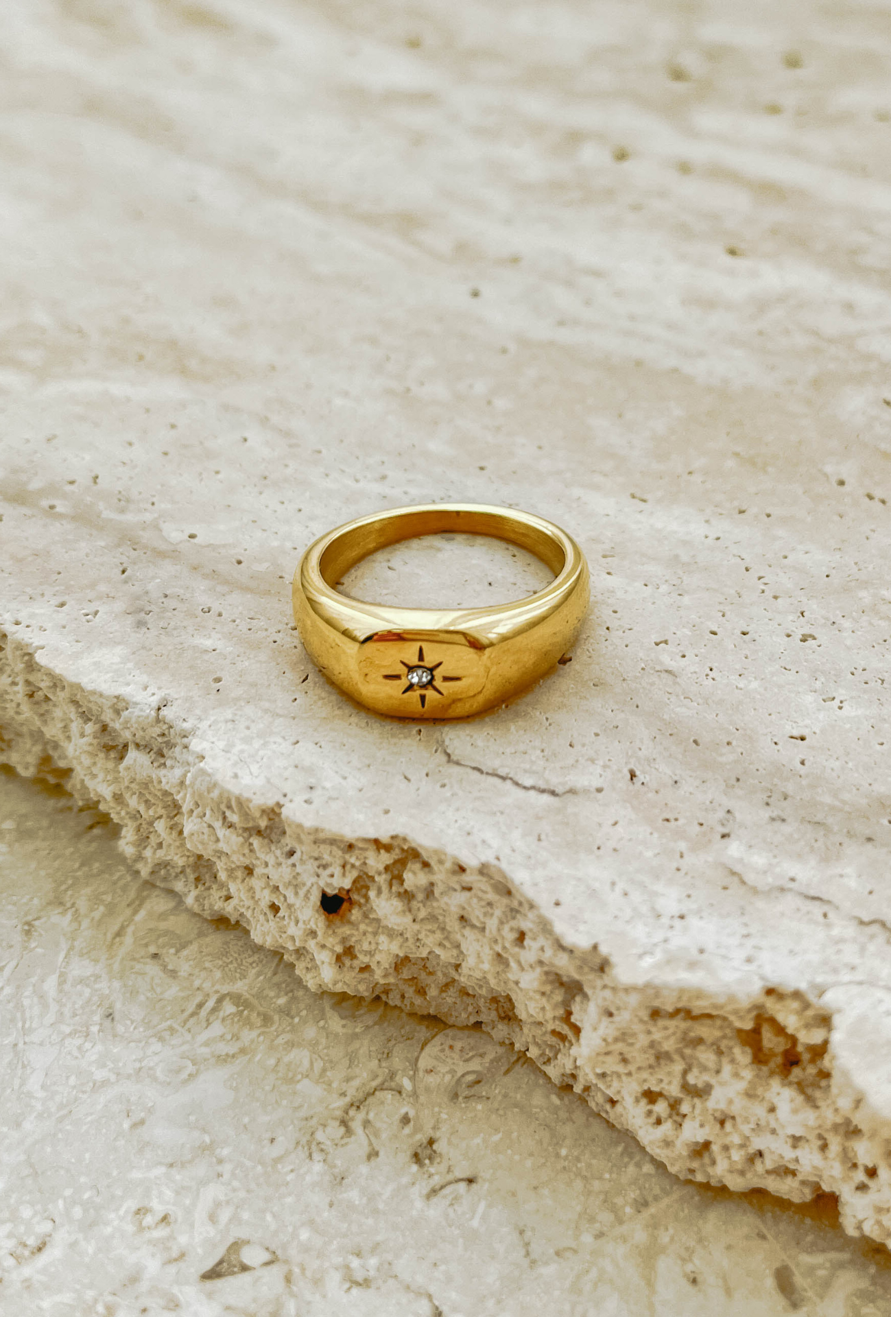 SPARKLING RING