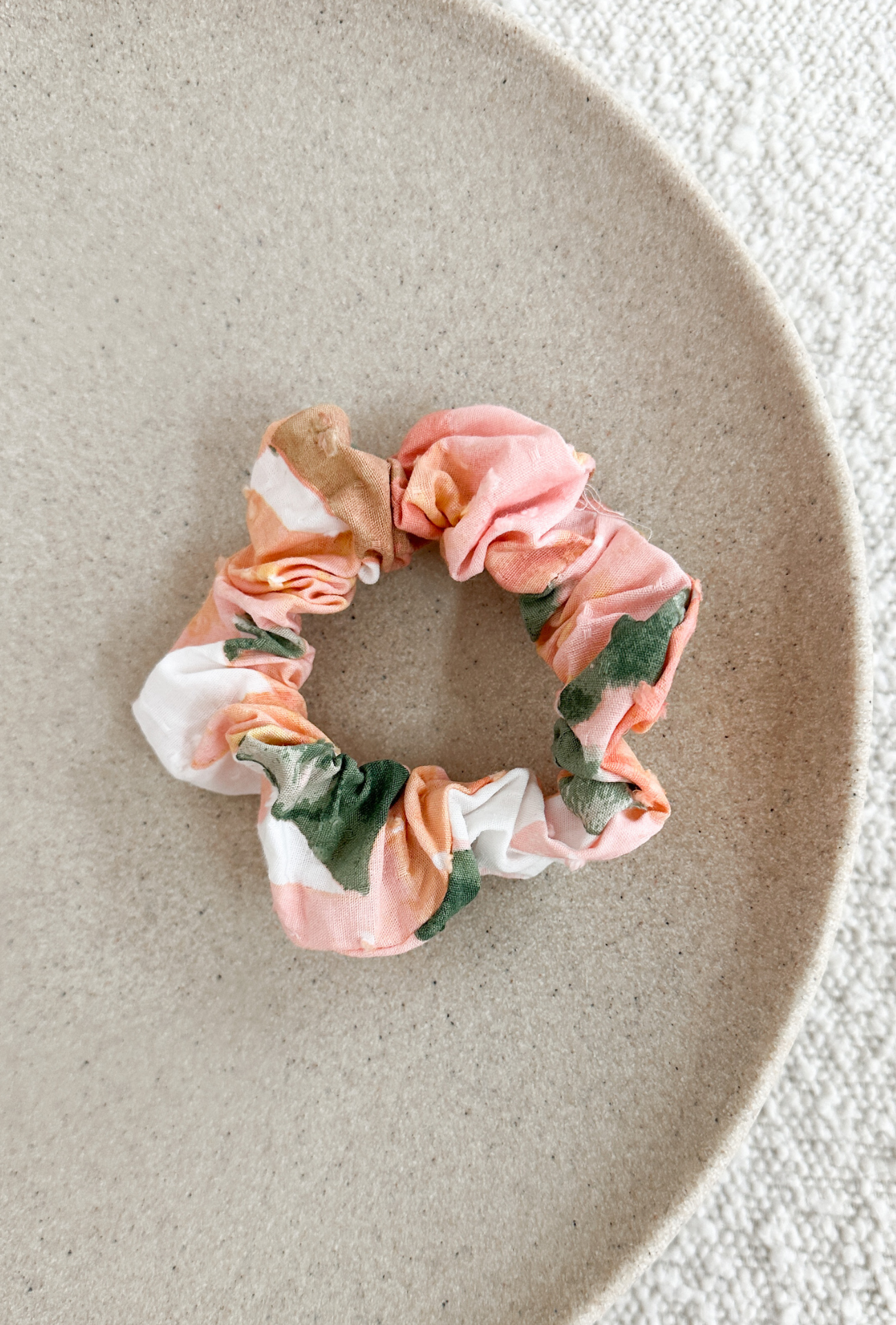 SCRUNCHIE-MALLORCA PRINT